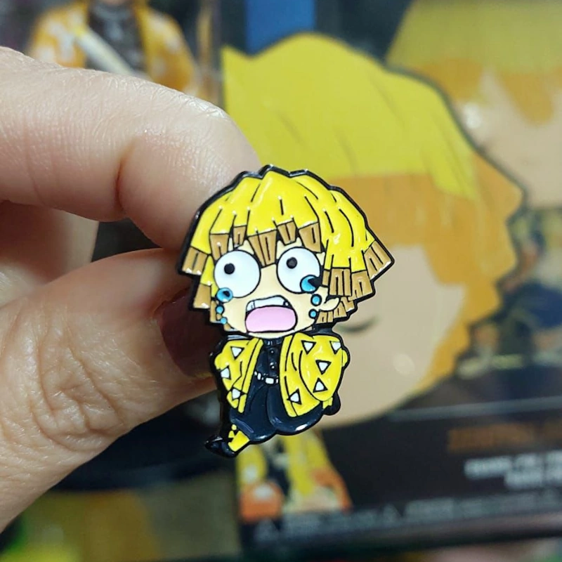 Pin Metálico Demon Slayer Zenitsu