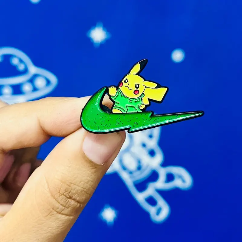 Pin Metálico Pokémon Pikachu Nike