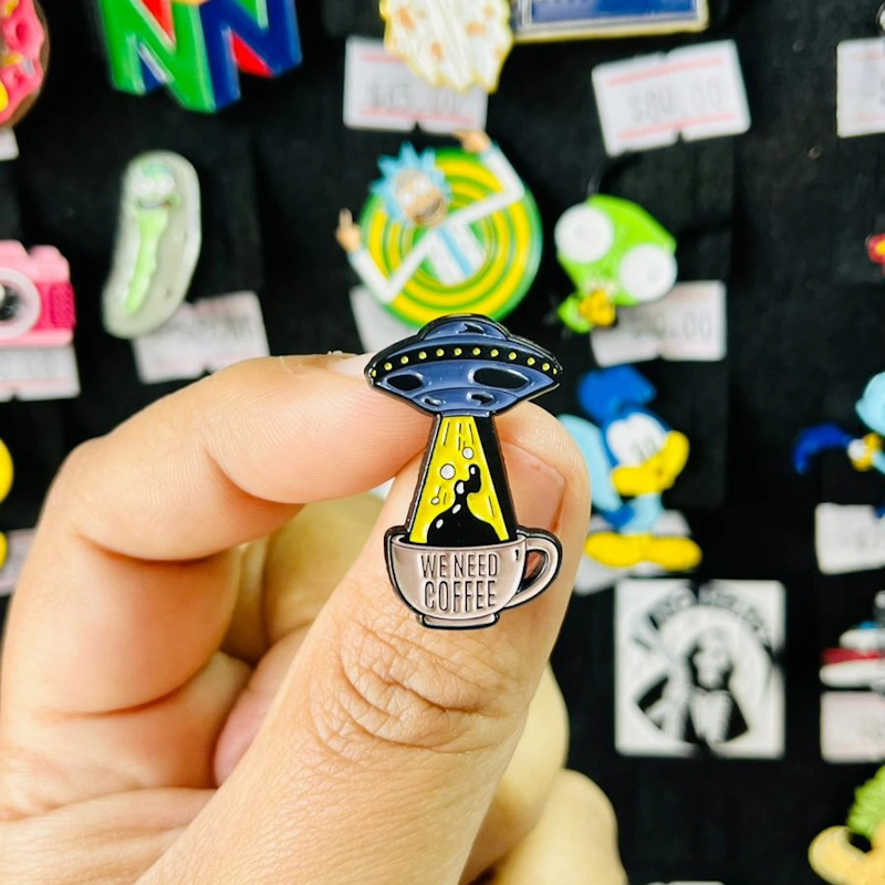 Pin metálico Ovni Café