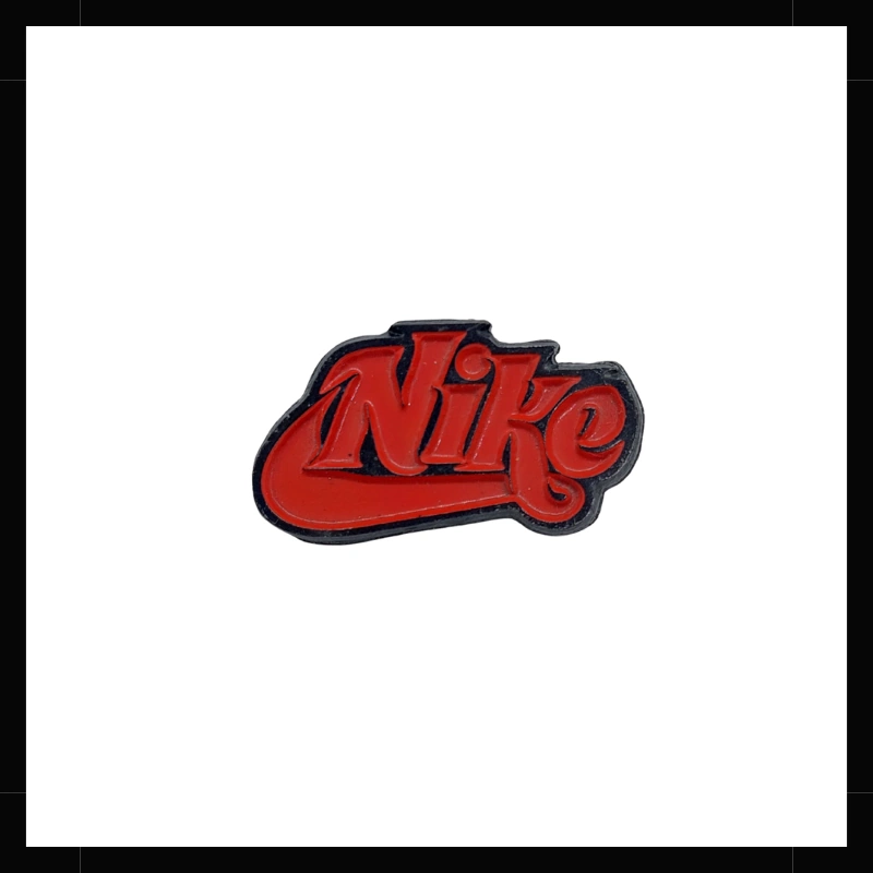 Pin Nike Rojo