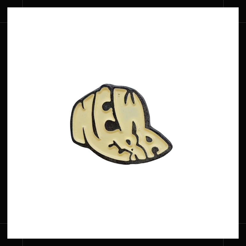 Pin New Era Blanco