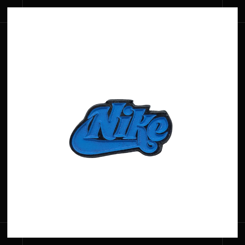Pin Nike Azul