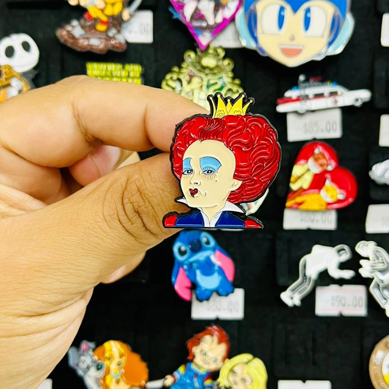 Pin La Reina Roja Disney