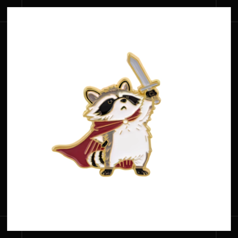 Pin Caballero Mapache